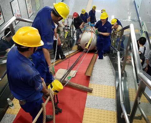 尊龙公司东莞下桥地铁搬运施工