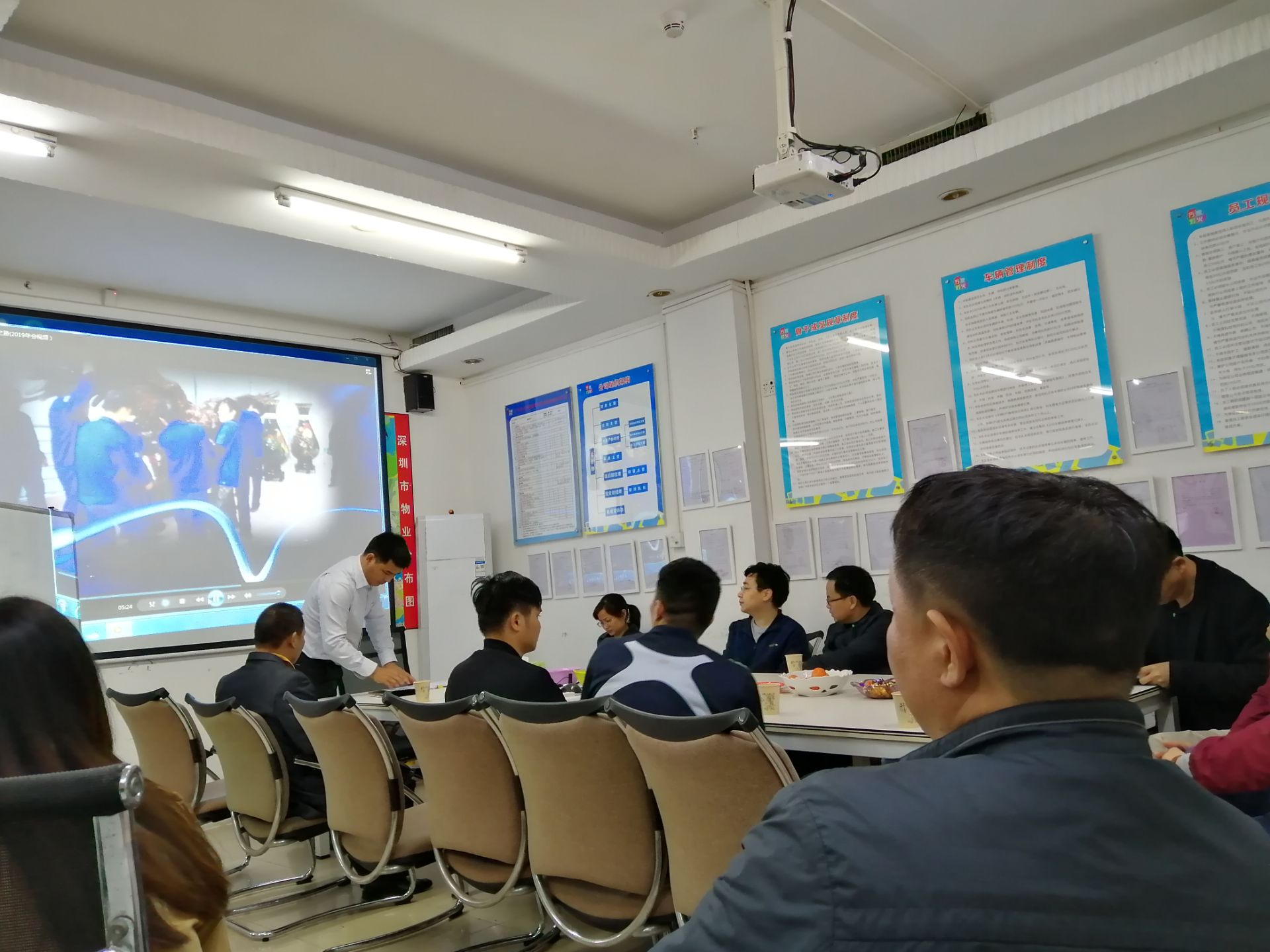 深圳搬家公司尊龙的未来设计与构想