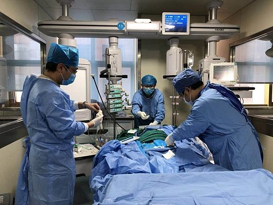 社会责任—企业义不容辞的责任——尊龙搬家公司为武汉新冠肺炎捐款